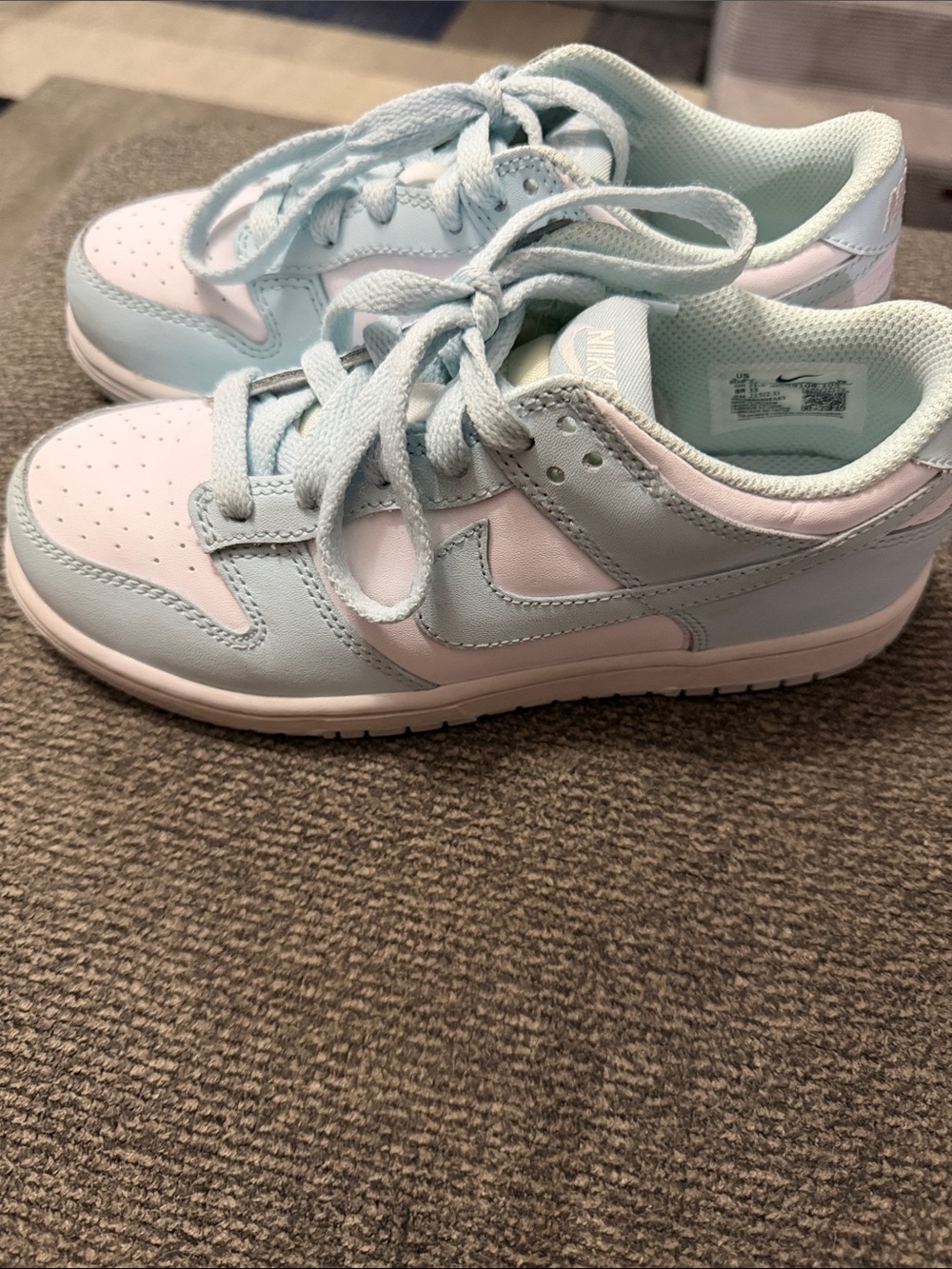 Nike Kids Low-Top Sneakers - Light Blue & White